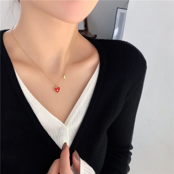 人間芭比酷甜系琺瑯紅愛心帶月亮鎖骨鍊